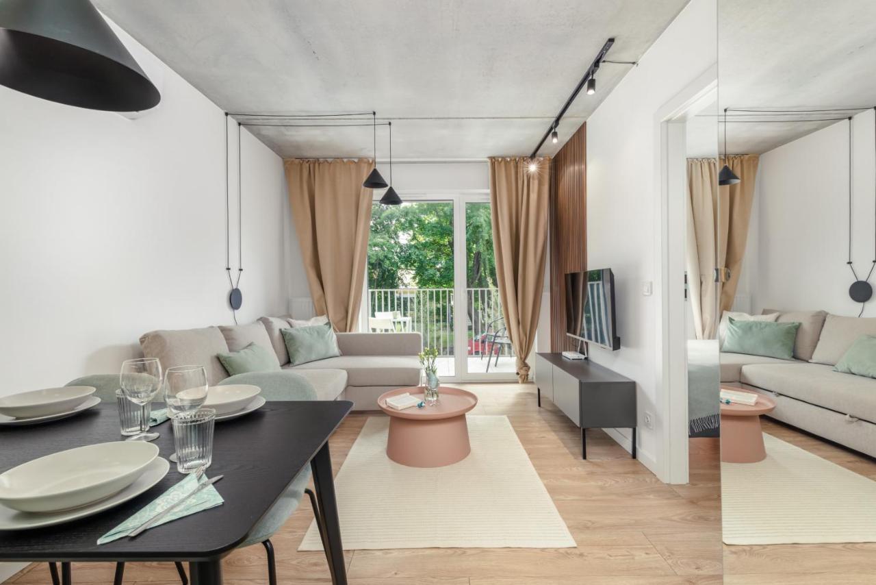 Port With Swimming Pool, & Gym By Renters Kolobrzeg